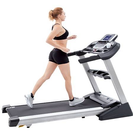 Spirit XT485 Treadmill Spacious 22” x 60” running surface - Image 3