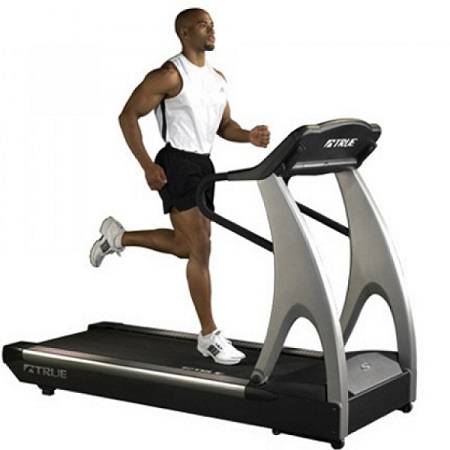 TRUE ZTX 825 HRC Professional Heart Rate Controlled Treadmill - Image 2